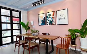 Sleep Box Hostel Phú Quốc